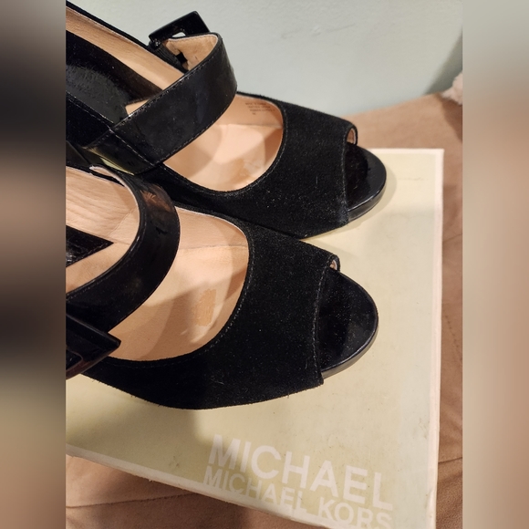 Black Michael Kors Open Toe Heels - Picture 9 of 9